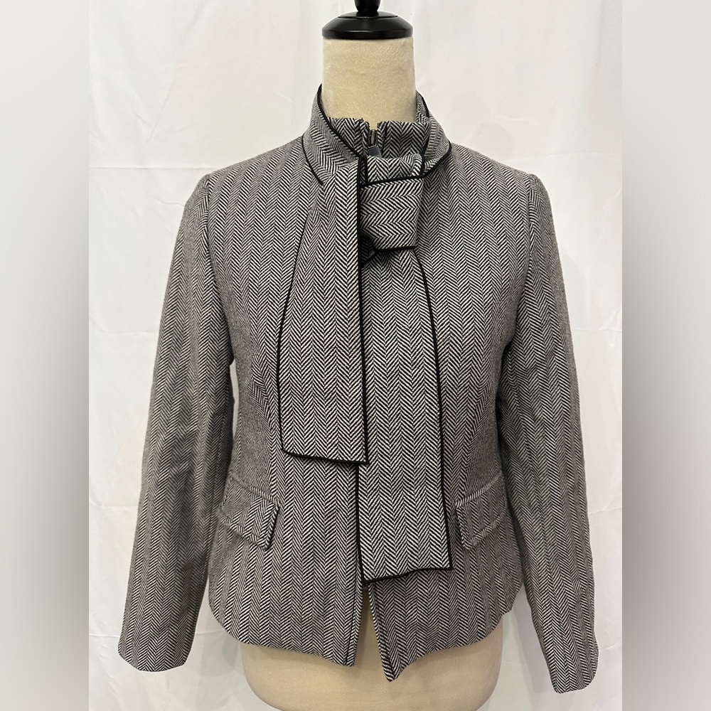 BANANA REPUBLIC Wool Blend Herringbone Jacket Removable Neck Tie NWT Size 2P